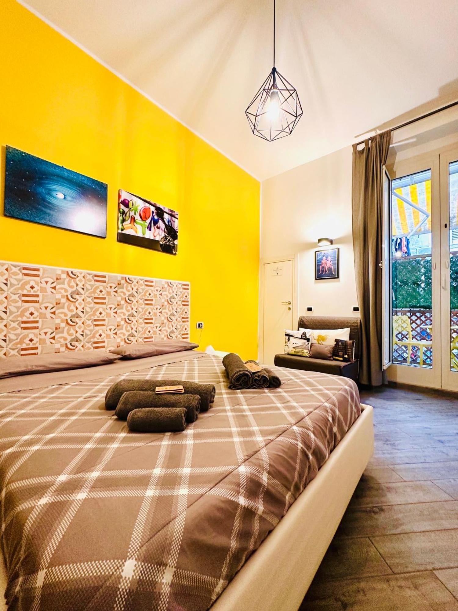 B&B Cosmoneapolitan Bagian luar foto